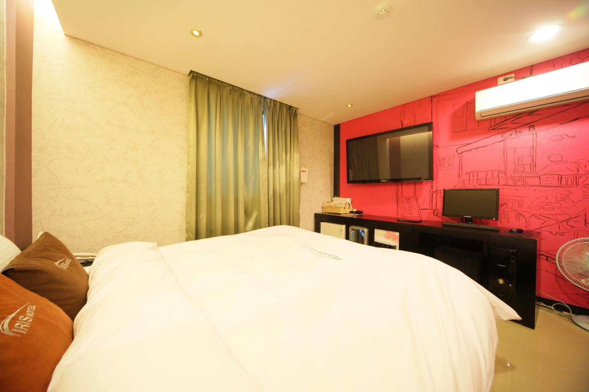 Iris Motel Busan Extérieur photo