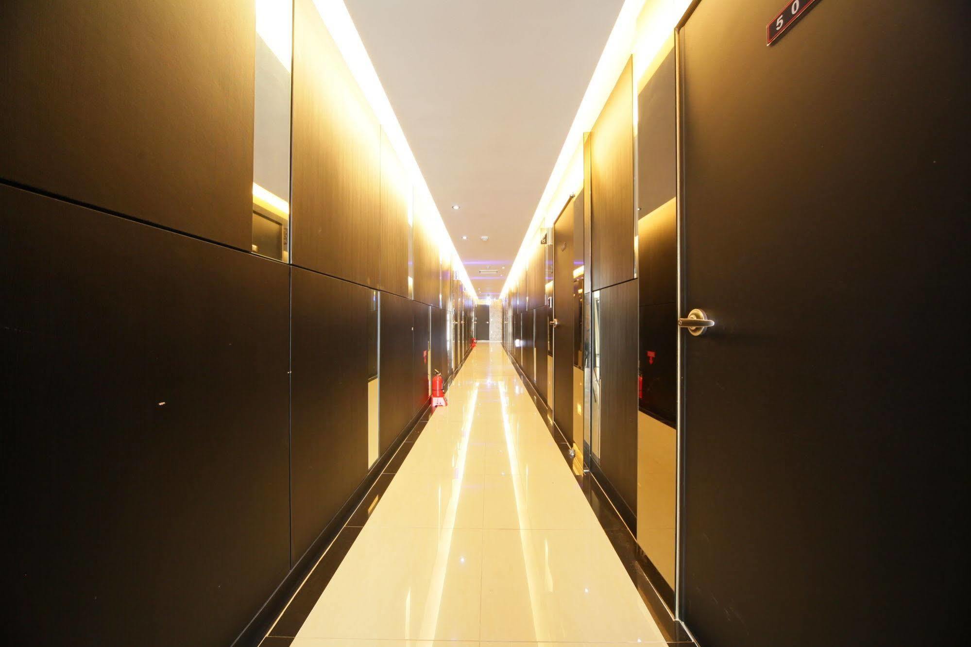 Iris Motel Busan Extérieur photo