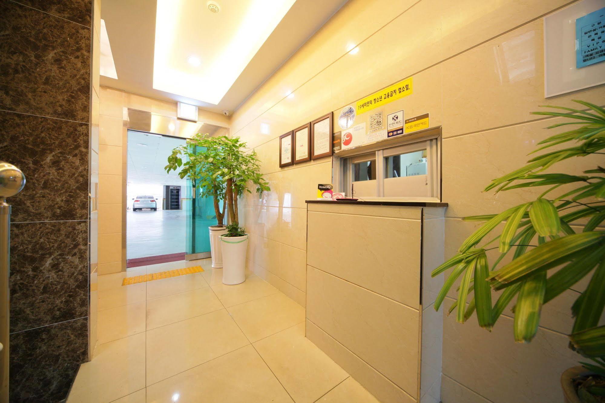 Iris Motel Busan Extérieur photo